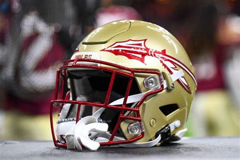 New lawsuit challenges Seminole Tribe's sports betting monopoly .